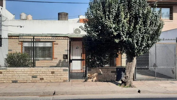 Casa en Gral. Juan Marti 800