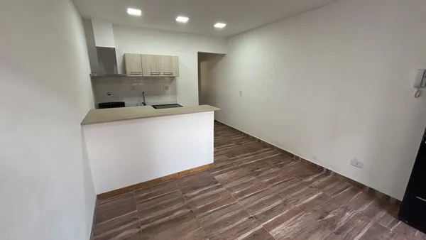 Departamento en Perón 3300