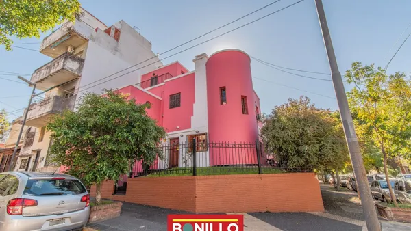 Casa en BUCARELLI 1700