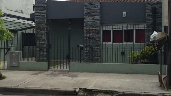 Casa en Int. Pérez Quin 1000
