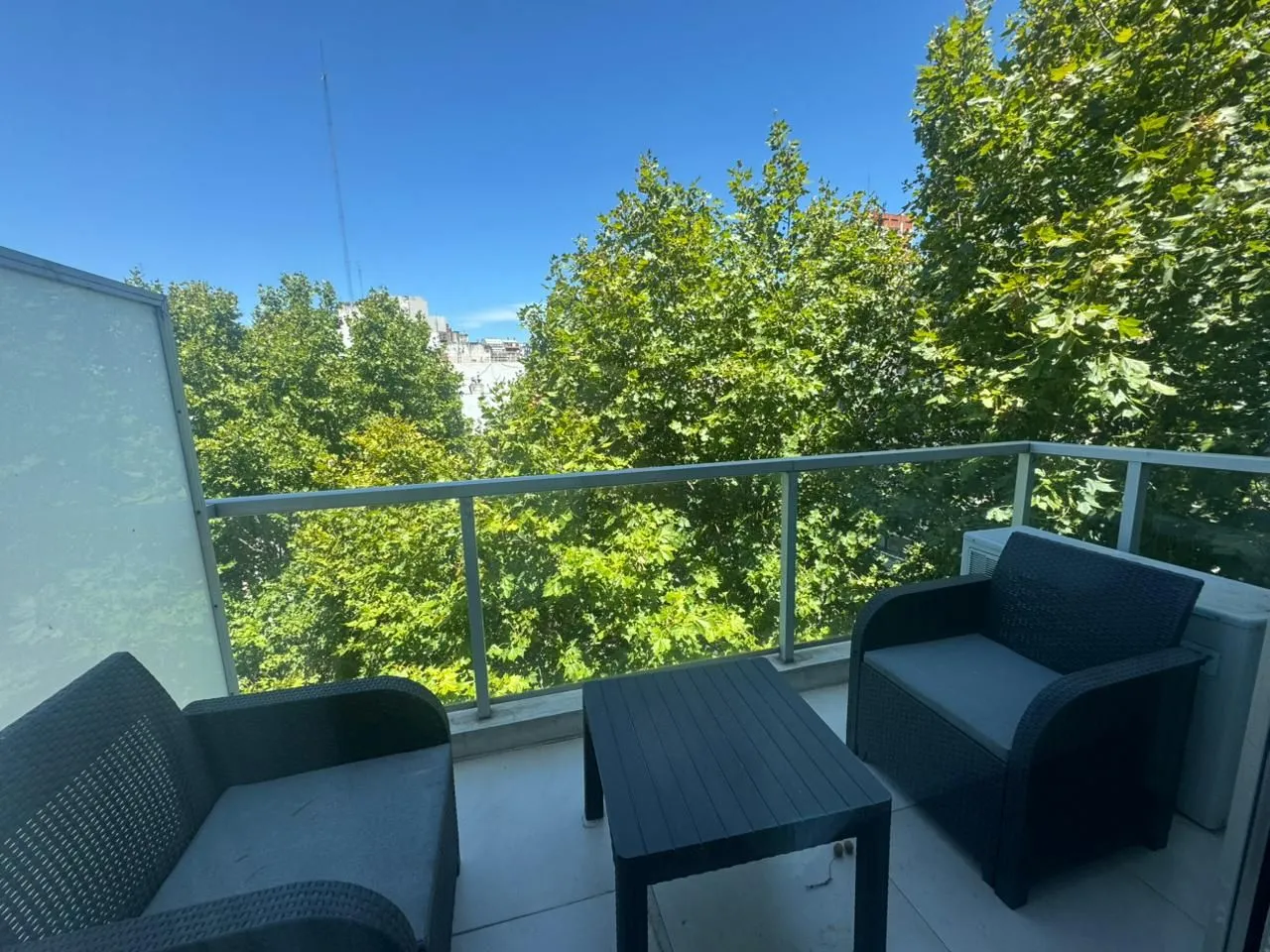 Departamento en Laprida 1700