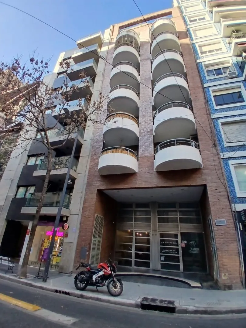 Oficina en MONTEVIDEO 900