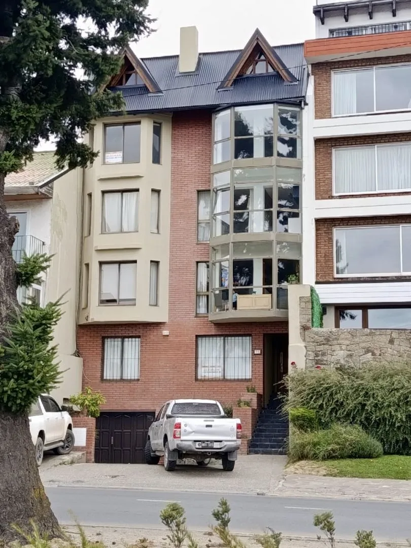 Departamento en Av. 12 de octubr 100