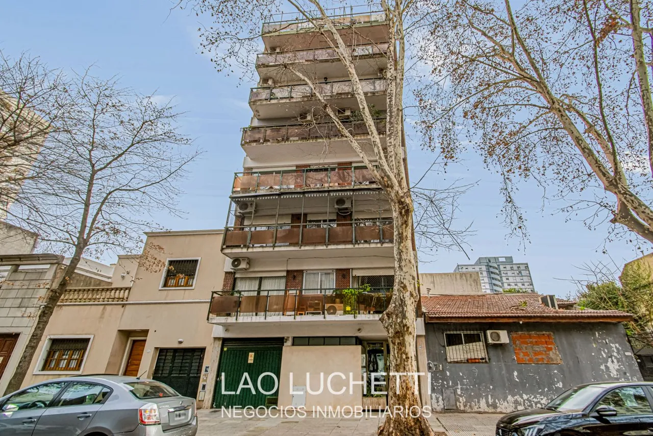 Departamento en Enrique MartÃne 2200