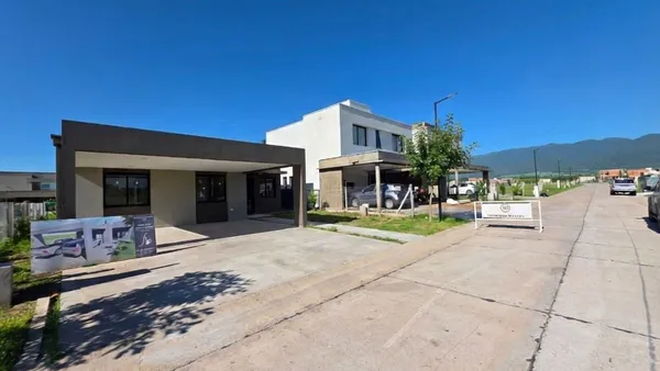 Casa en Country Viento S