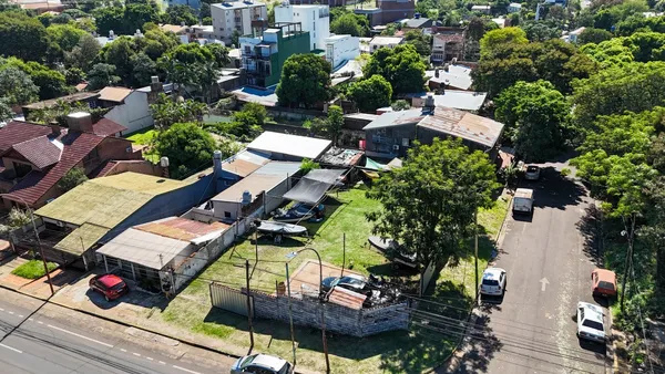 Lote en Av Urquiza 2600