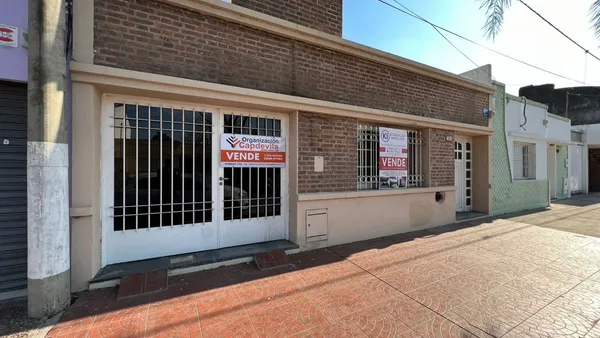 Casa en Sarmiento 1800