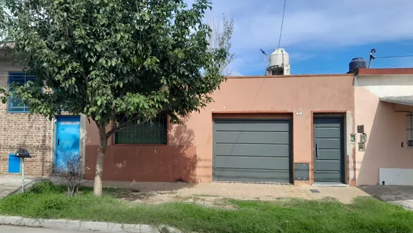 Casa en RIVERA 300