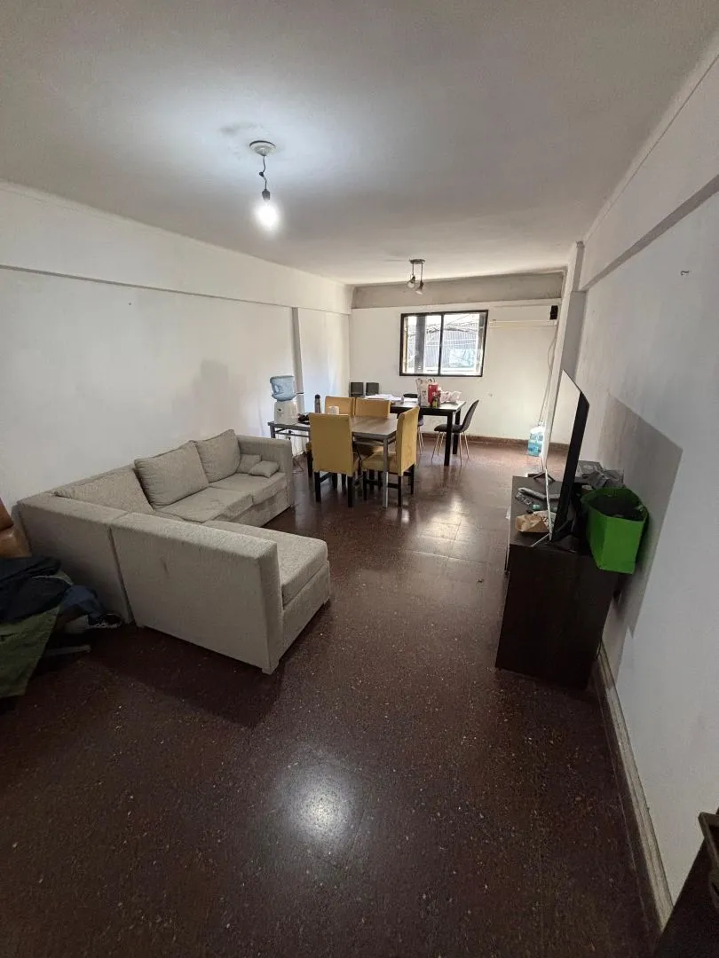Departamento en marcos paz 600