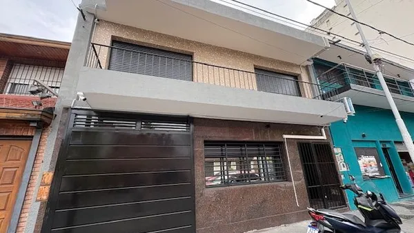 Casa en GUEMES 100