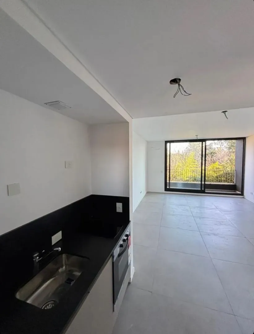 Departamento en UP Pilar 1100