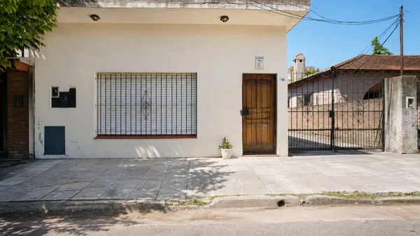 Casa en Rastrador Fourni 700