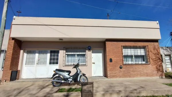 Casa en AMEGHINO 2400