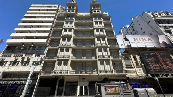 Negocio en Avenida Corrient 1200