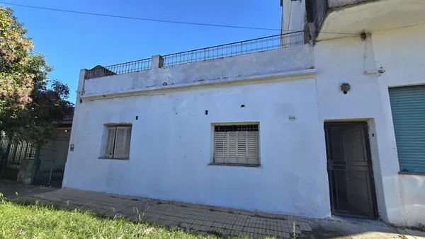 Casa en PABLO POGGIO 1500