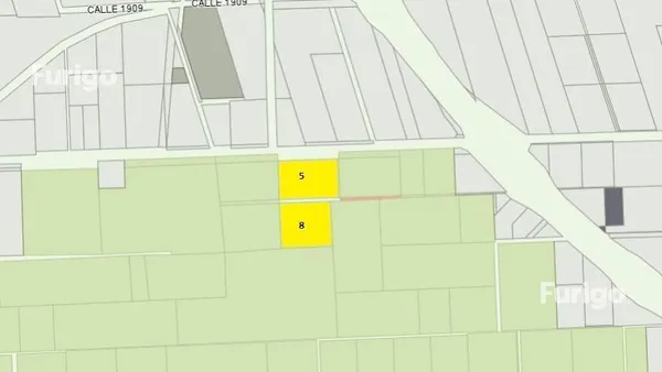 Lote en Av. Uriburu y Ci