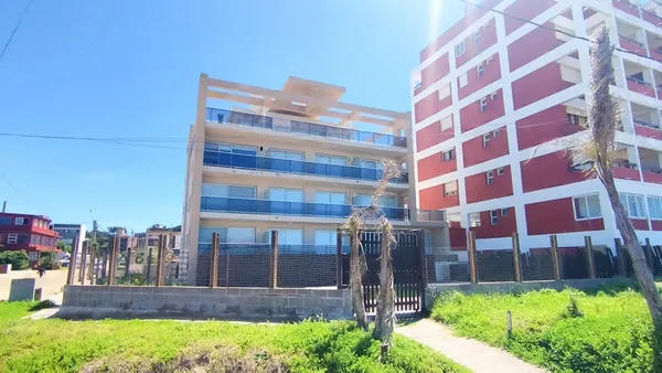 Departamento en Av. costanera 1400