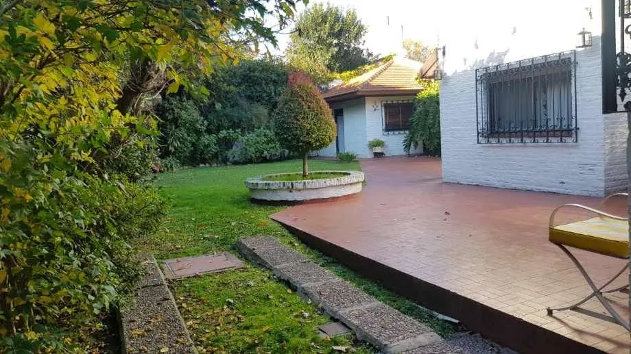 Casa en 25 de mayo 300