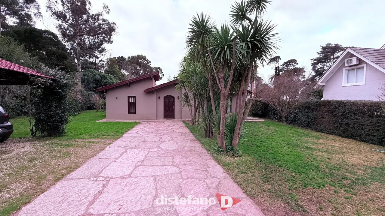 Casa en DE LAS TRES CARA 800