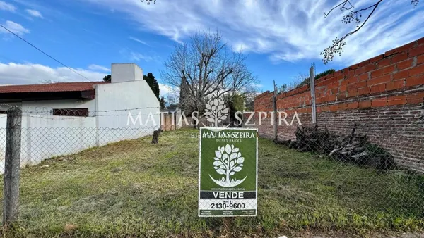 Lote en independencia 900