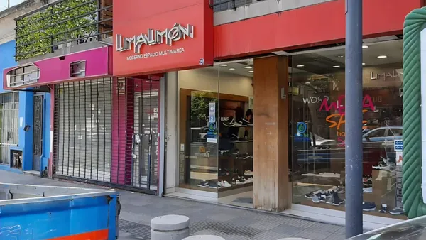 Local Comercial en AV. CORDOBA 4800