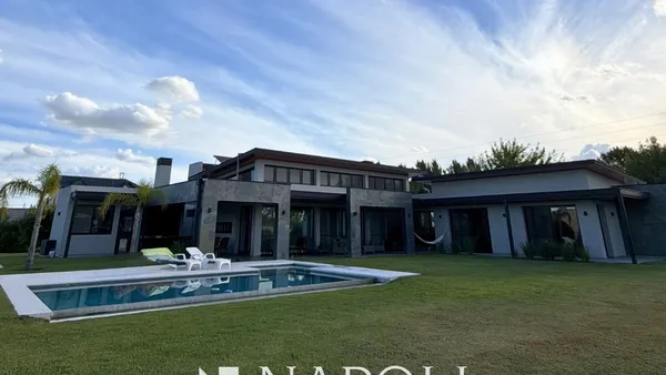 Casa en Av Juan Pablo II 1500