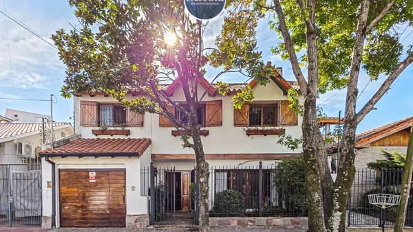 Casa en Fernan Felix de 2500
