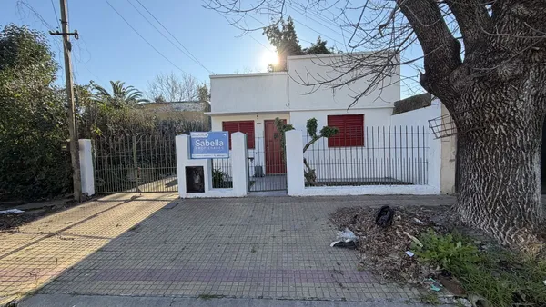 Casa en Calle 8 2300