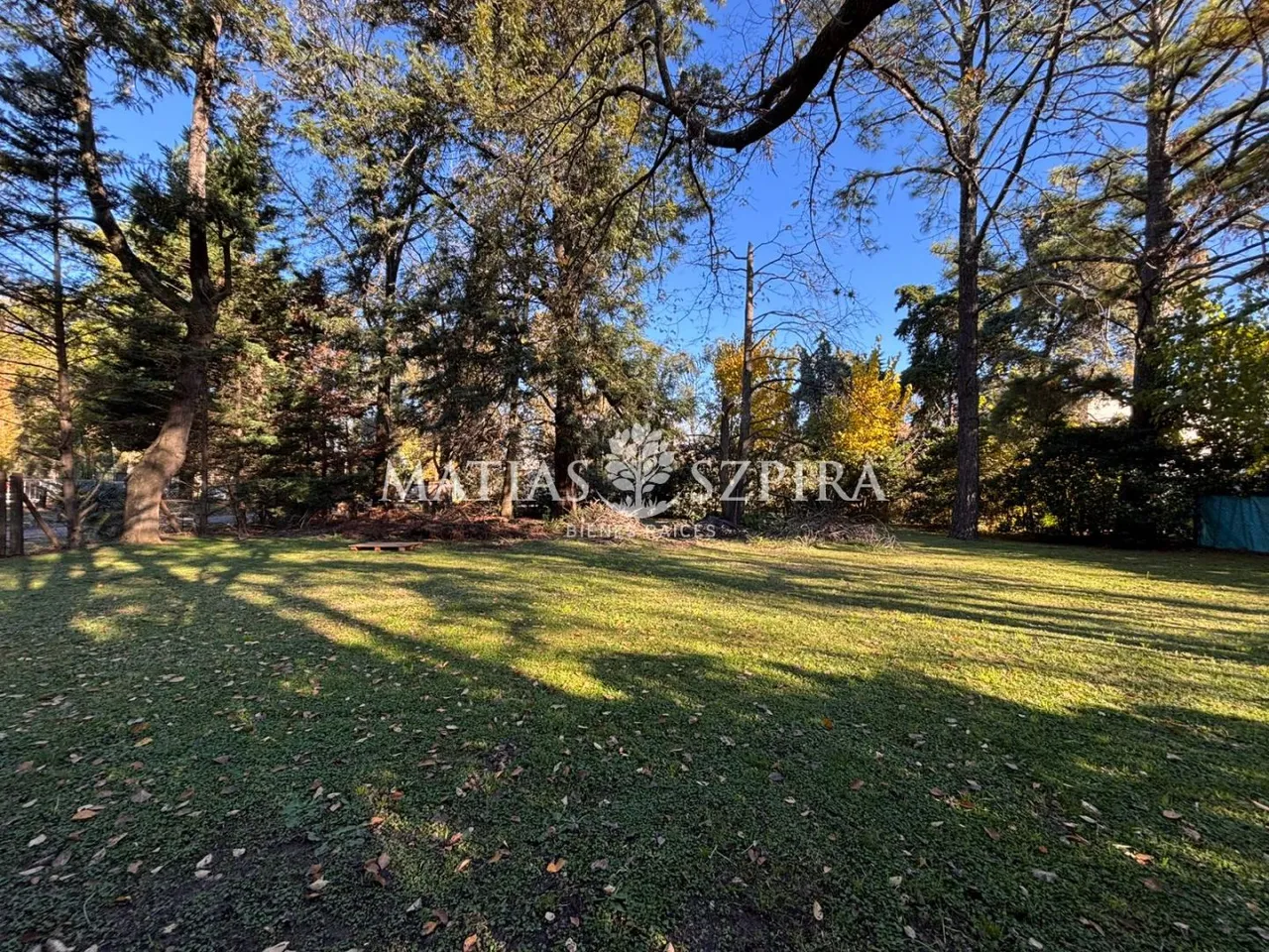 Lote en Reverendo Padre 2300