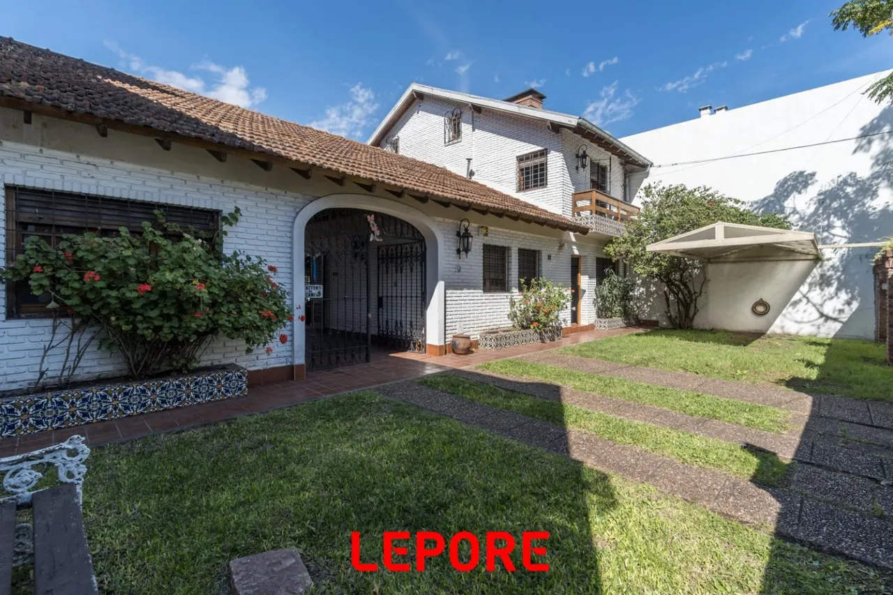 Casa en JUAN AGUSTIN GAR 5400