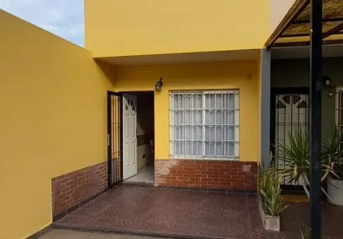 Casa en Av. Pres. Dr. Ar