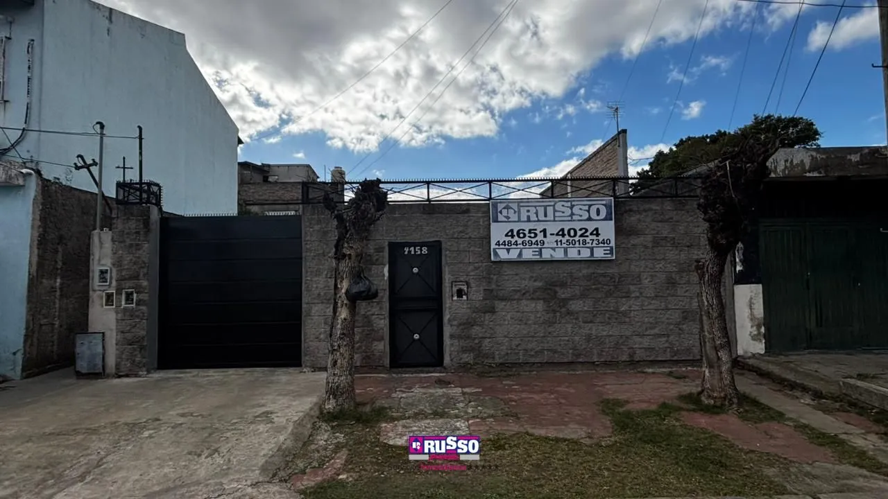 Casa en SEGUNDO SOMBRA 4100