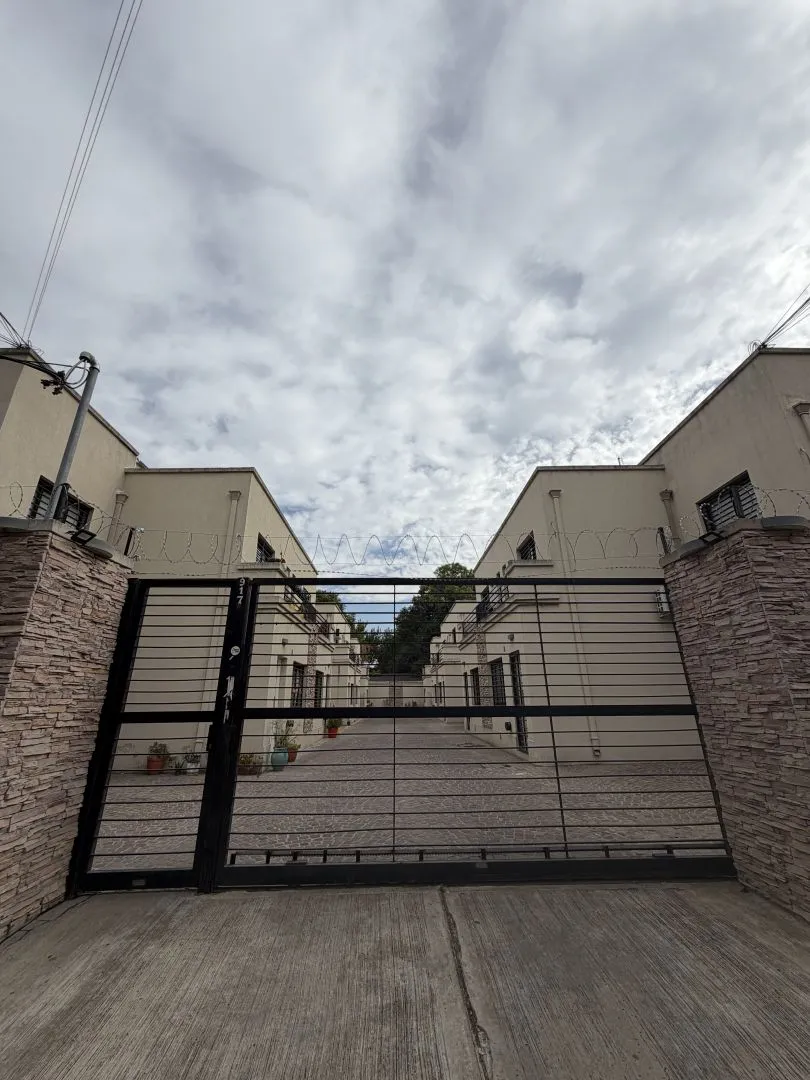 Departamento en Lorenza Zenavill 900