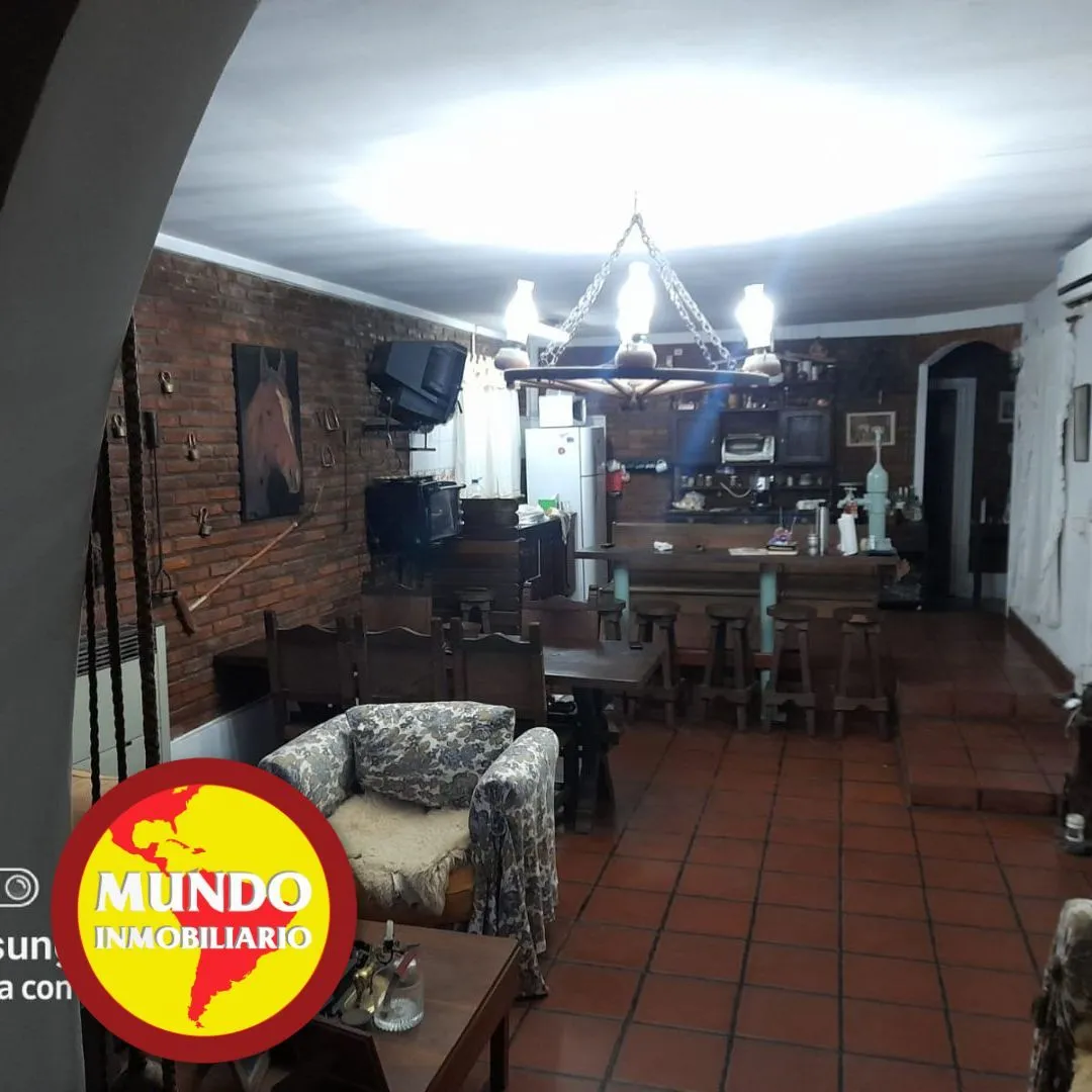 Casa en HOMERO 1600