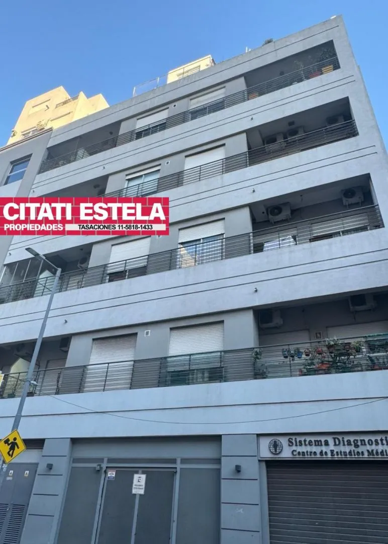 Departamento en Aristobulo del v 1700