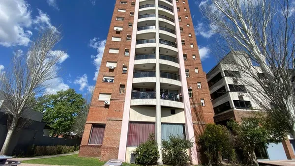 Departamento en AV. PTE. PERON 500