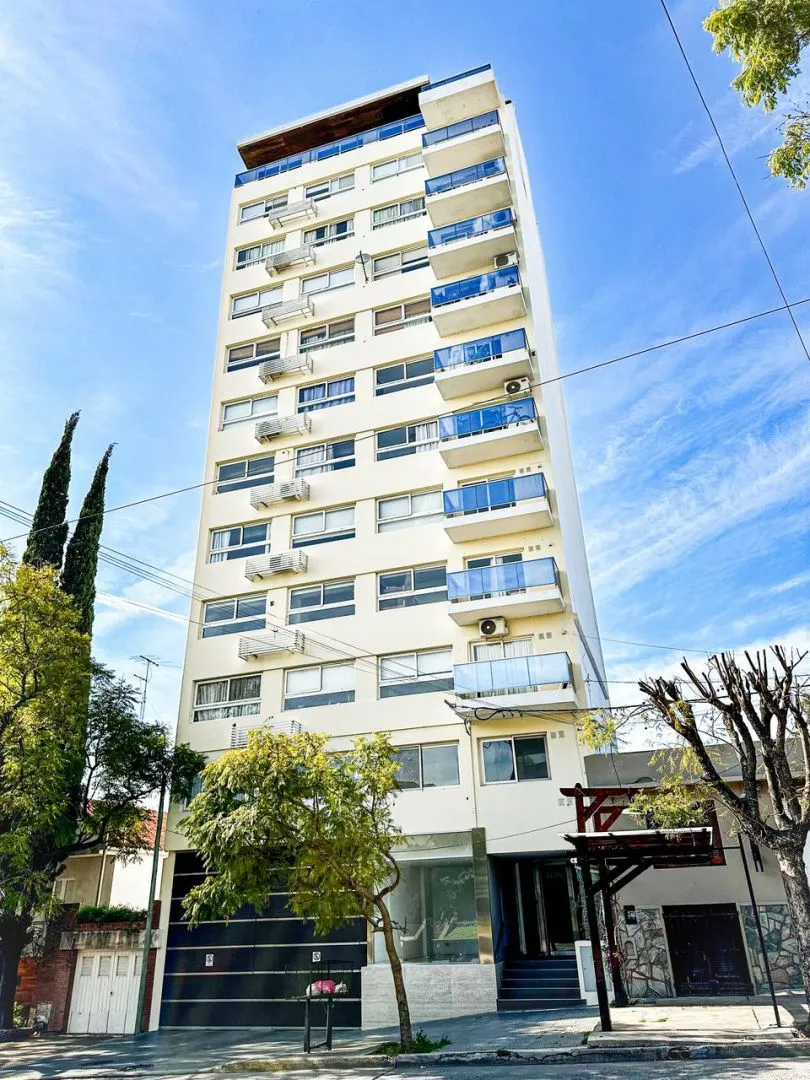 Departamento en Ing Acevedo Bis 100