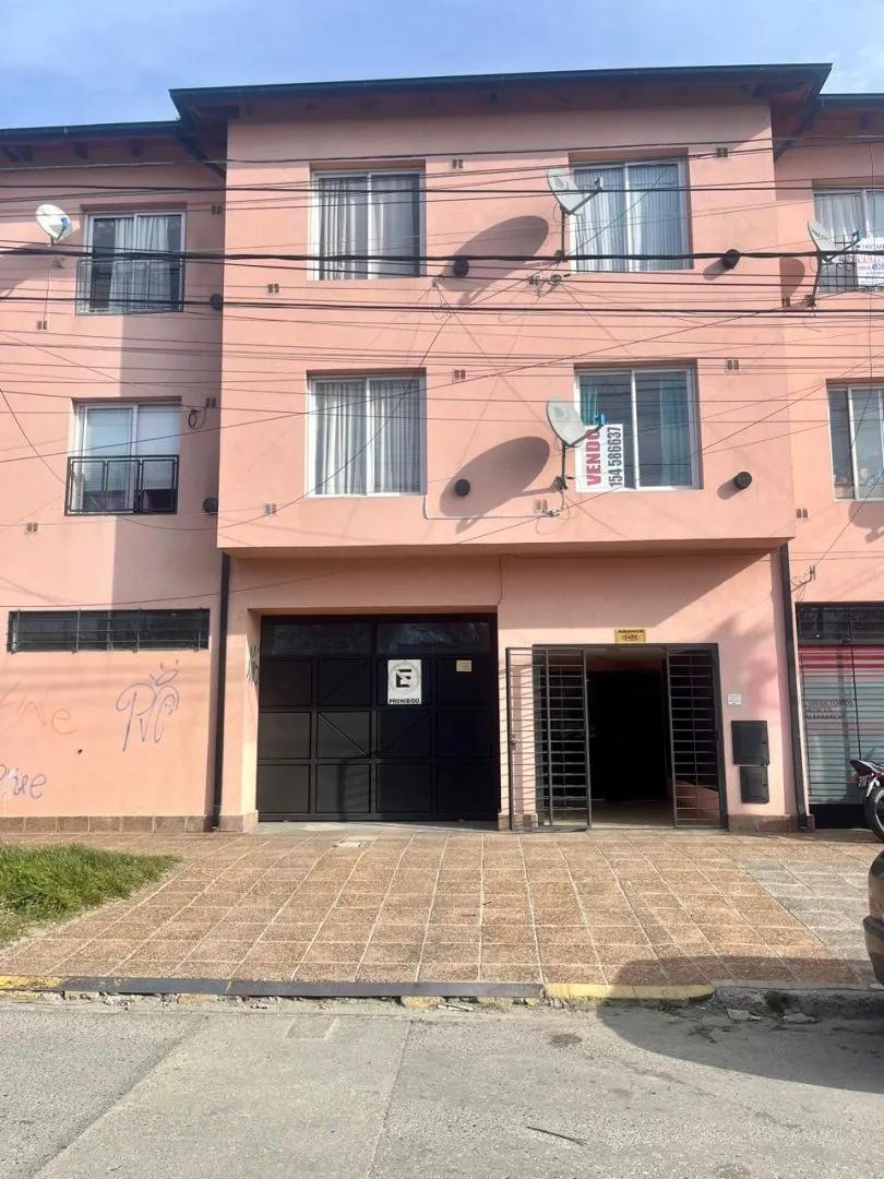 Departamento en Albarracin 1400