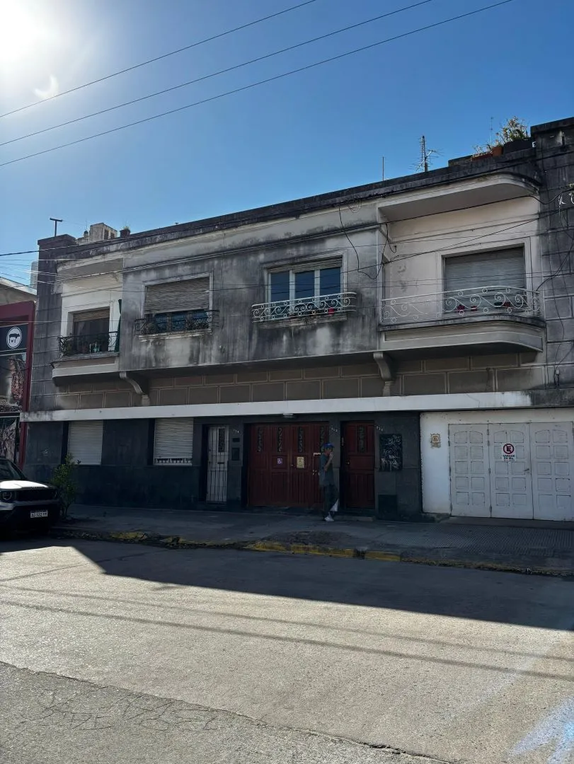 Casa en Miguel de Cervan 700