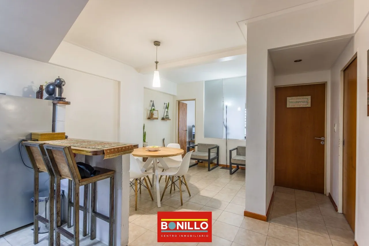 Departamento en AV. SALVADOR M. 2500