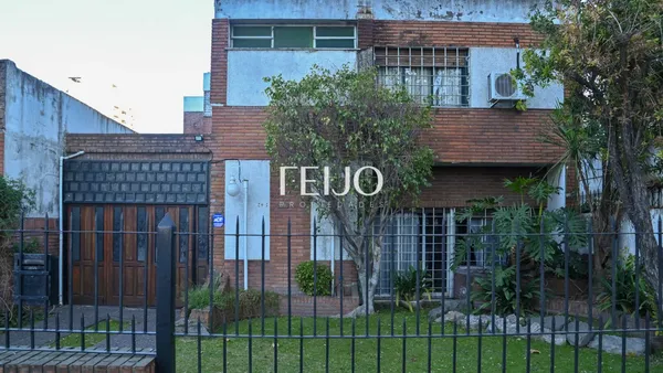 Casa en ALEM 100