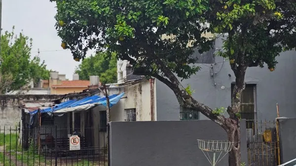 Lote en LINIERS 300