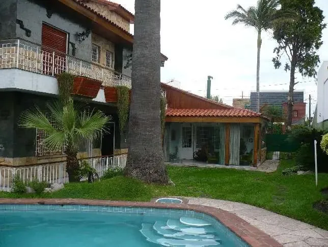 Casa en Alsina 800