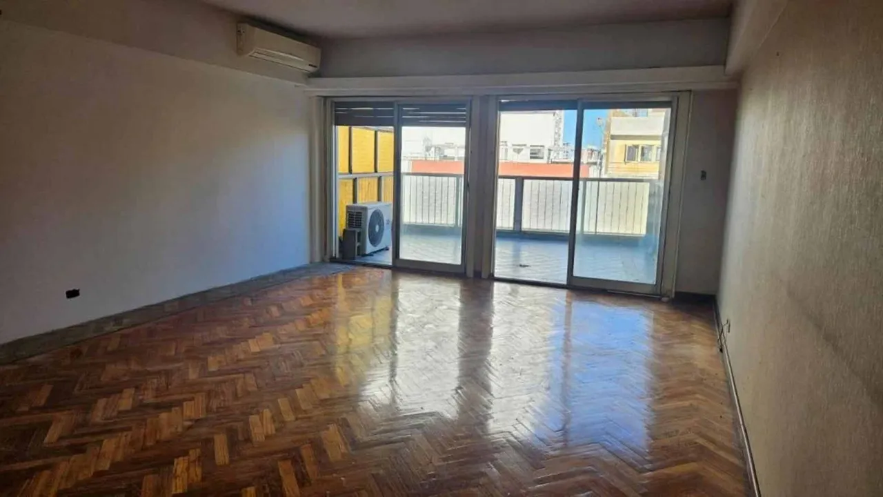 Departamento en Av Rivadavia 5100