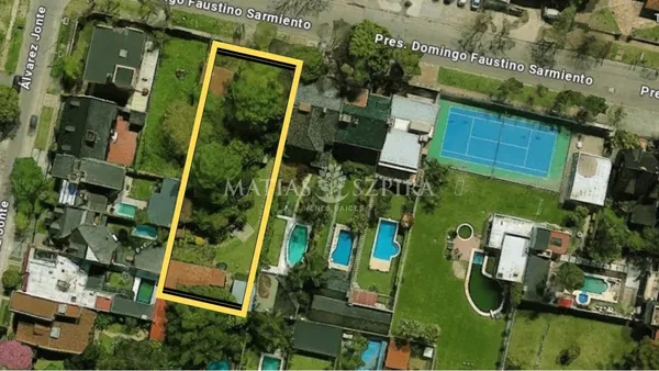 Lote en Av Sarmiento 3300