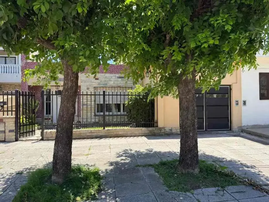 Casa en Cervantes 3300