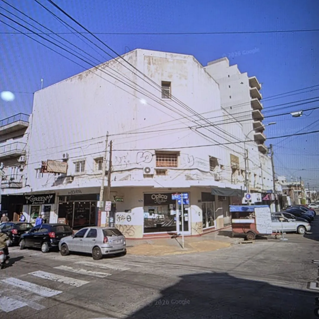 Local Comercial en AV JUAN D PERON 2500
