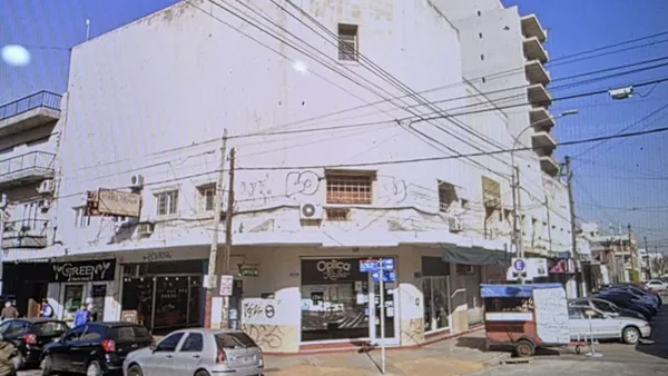 Local Comercial en AV JUAN D PERON 2500