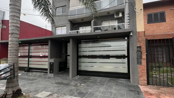 Departamento en VALENTIN CARDOSO 2100