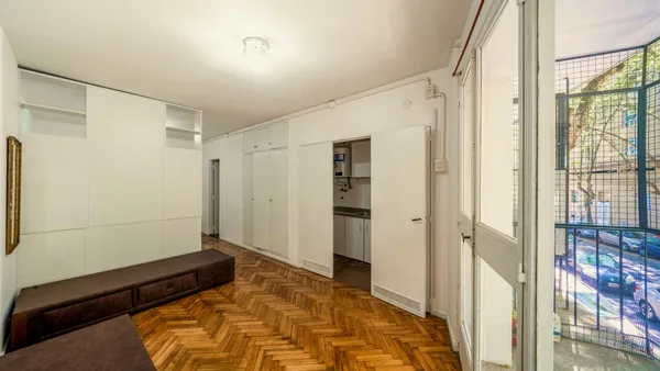 Departamento en Medrano 900
